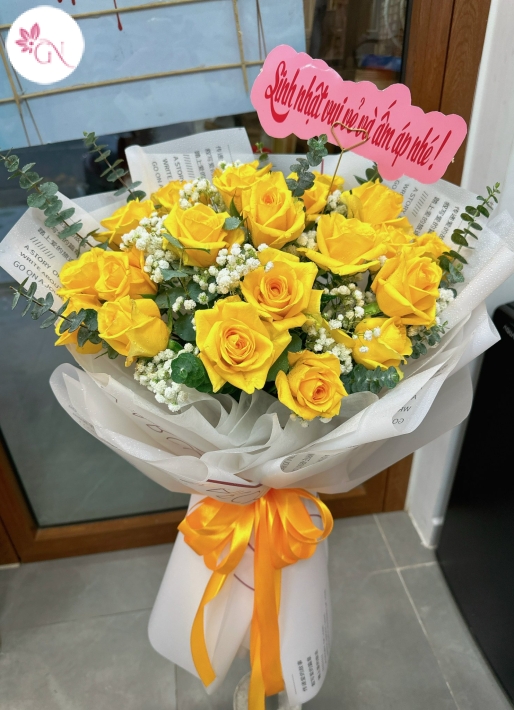 BÓ HOA HỒNG VÀNG RỰC RỠ