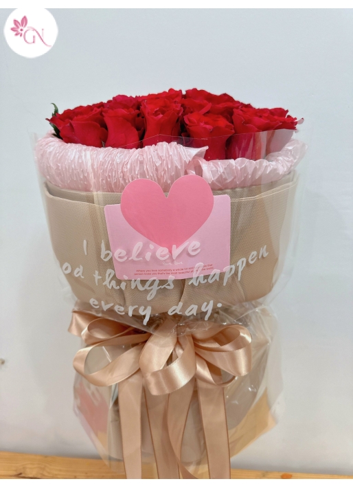 Bó hoa hồng tươi thắm lãng mạn